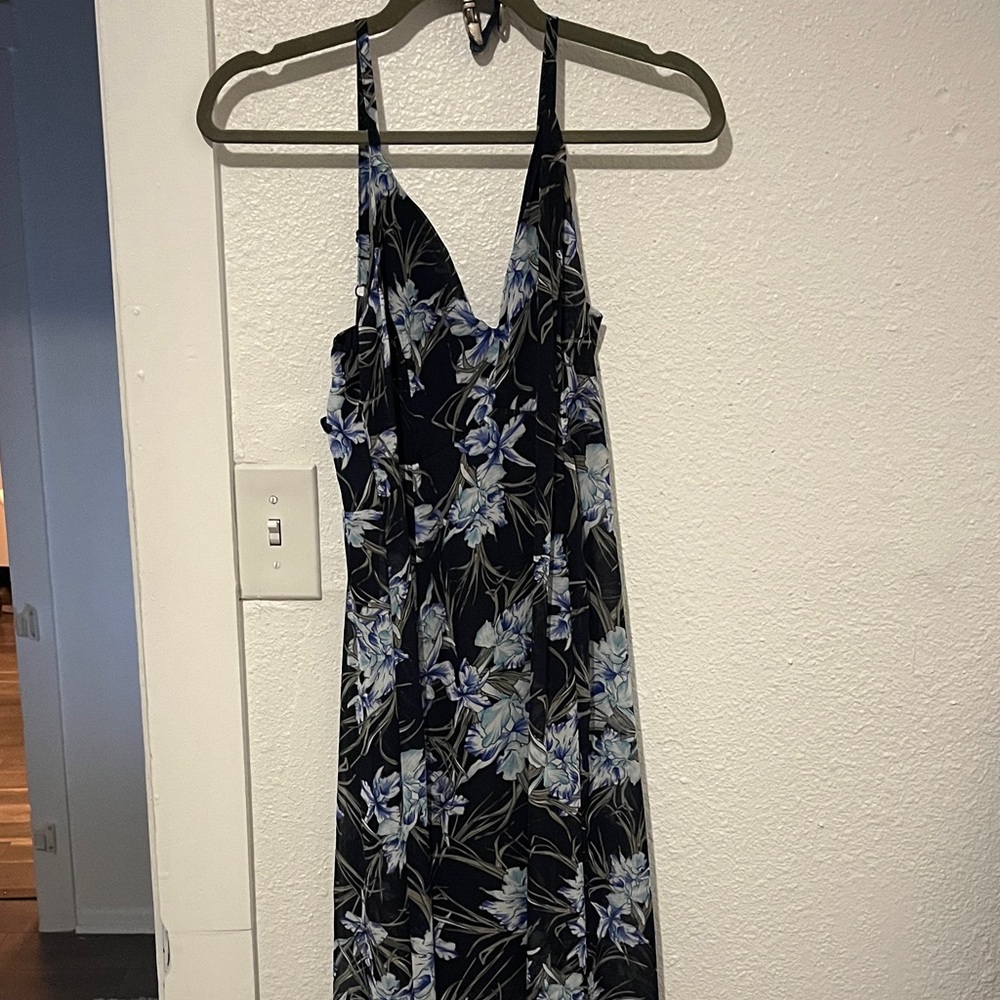 Nikibiki Black and Blue Floral Backless Dress